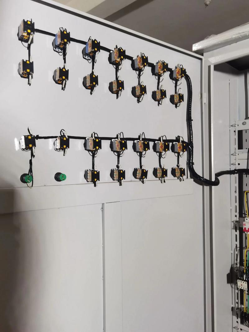 配电柜 匆匆日常背后的电力守护者